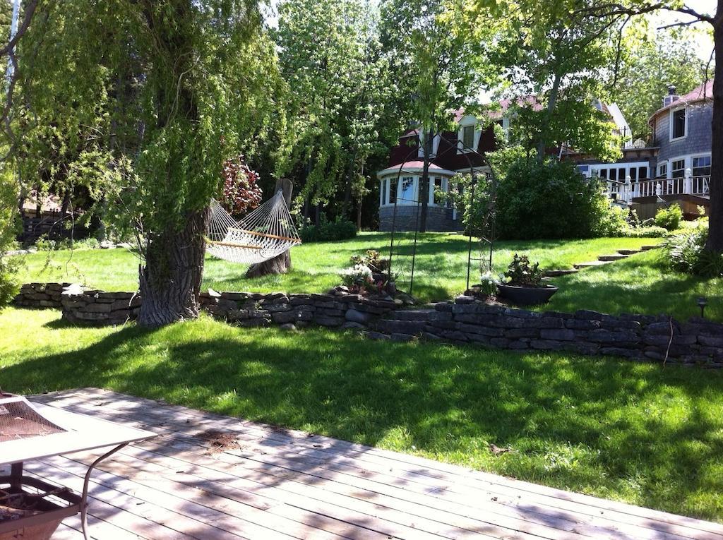 Hotel Windswept On The Trent Campbellford Exterior foto